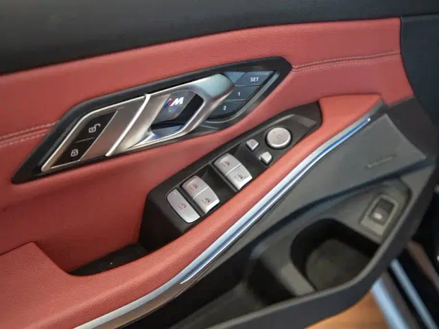 BMW 3 Series — Фото автомобиля 12