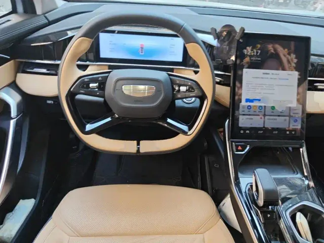 Geely Boyue L — Фото автомобиля 11