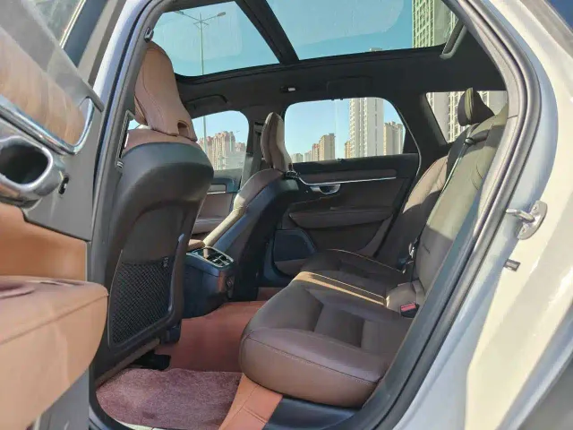 Volvo V90 — Фото автомобиля 5