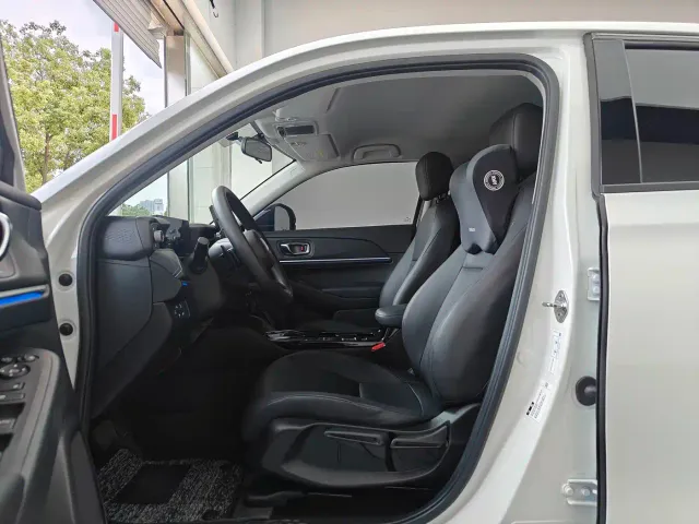 Honda e:NS1 — Фото автомобиля 9