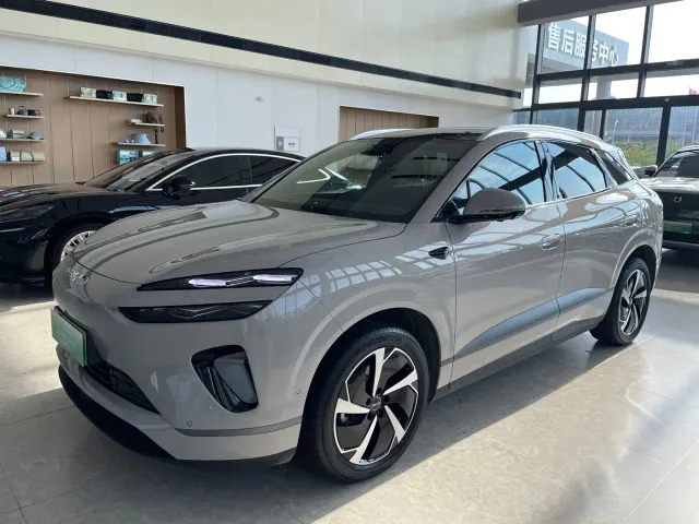 BYD Sealion 06 New Energy 2025 DM-i 170 Pilot Plus Edition — Фото автомобиля 2