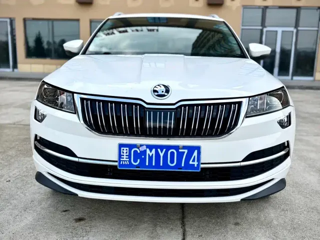 Skoda Karoq — Фото автомобиля 2