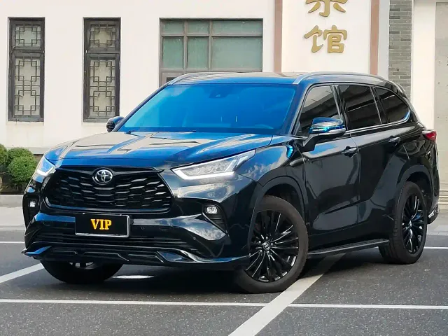 Фотография автомобиля — Toyota Highlander