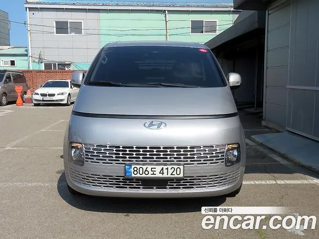 Hyundai Staria Staria Карго 5 мест — Фото автомобиля 2