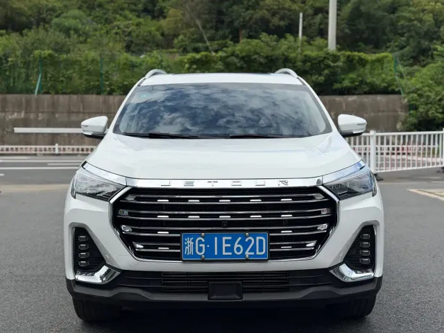 Jetour X90 Plus — Фото автомобиля 2