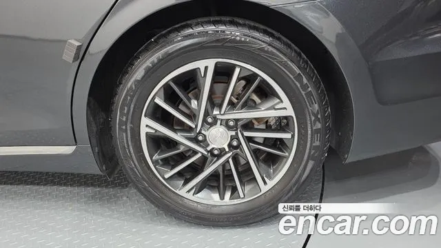 Hyundai Grandeur Новый Grandeur IG — Фото автомобиля 15