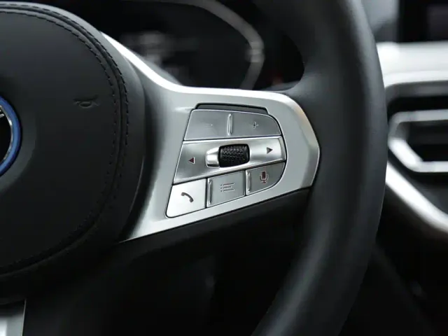 BMW iX3 — Фото автомобиля 16