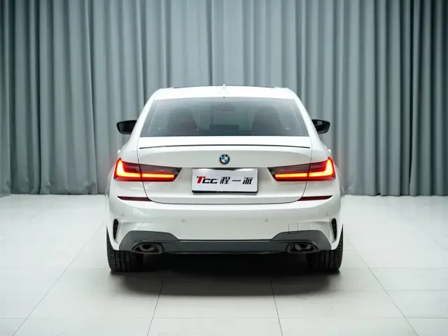 BMW 3 Series — Фото автомобиля 11
