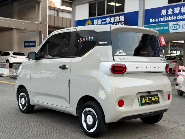 Wuling Hongguang Mini EV — Фото автомобиля 18