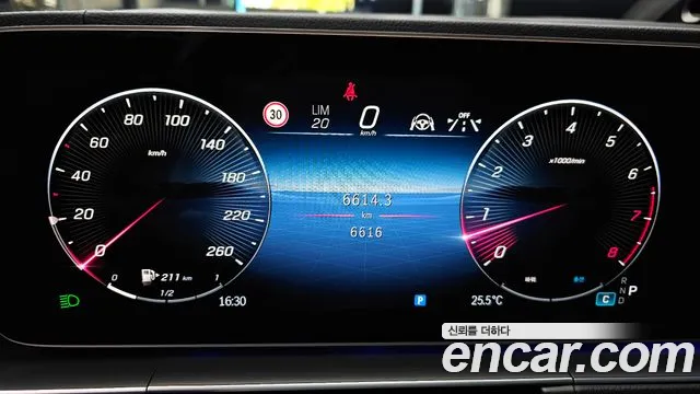 Mercedes-Benz GLE-Class — Фото автомобиля 7