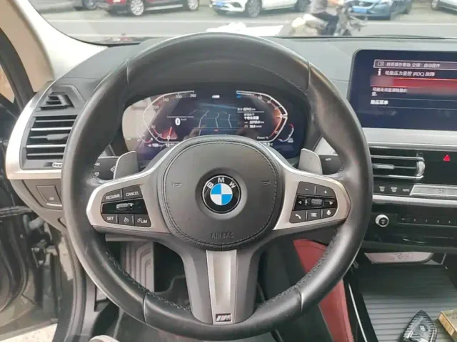 BMW X4 — Фото автомобиля 10
