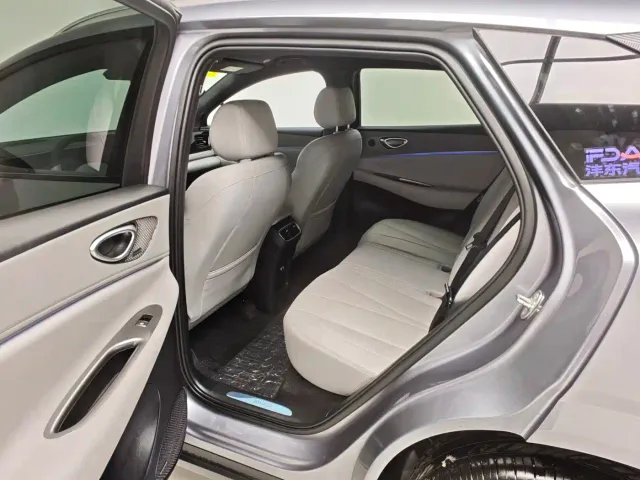 BYD Sealion 06 — Фото автомобиля 17