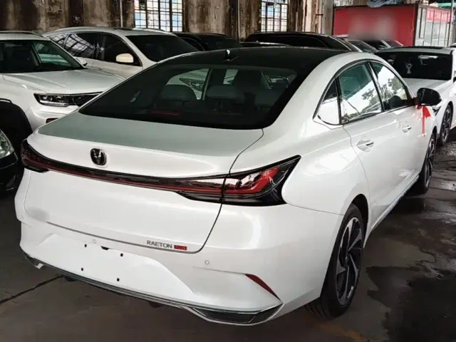 Changan Raeton Plus — Фото автомобиля 6