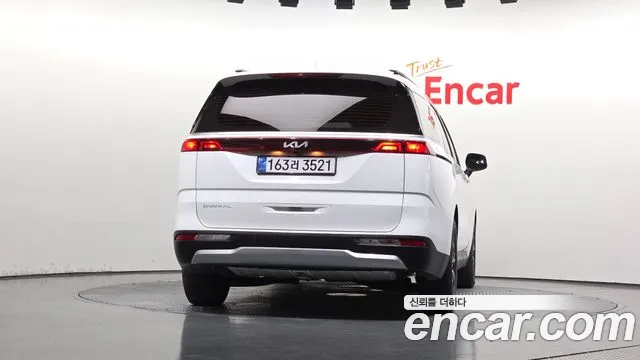 Kia Canival Carnival 4 поколение Дизель 9 мест Prestige — Фото автомобиля 4