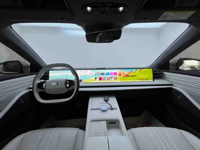 Geely Galaxy E8 — Фото автомобиля 4