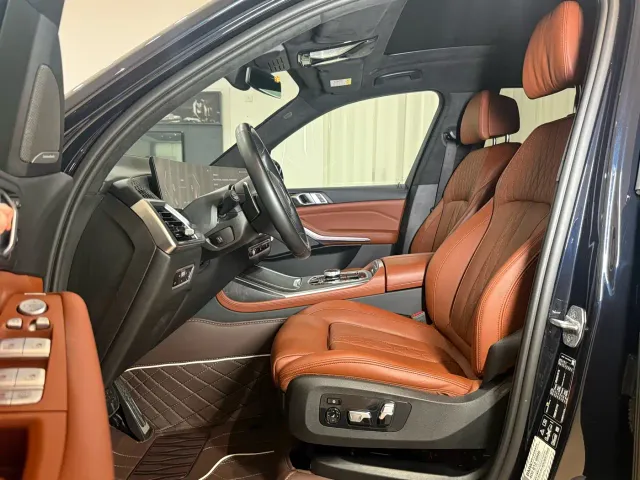 BMW X7 — Фото автомобиля 11