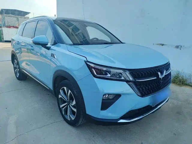 Wuling Asta — Фото автомобиля 3