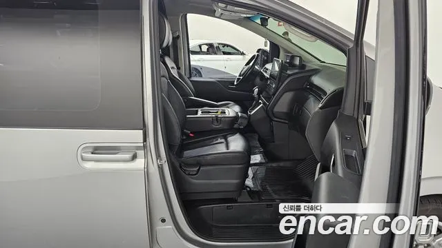 Hyundai Staria Staria Карго 3 места — Фото автомобиля 24