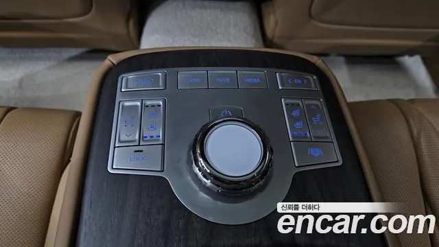Genesis G80 Бензин 2.5 турбо AWD — Фото автомобиля 19