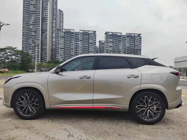 Changan Z6 — Фото автомобиля 6