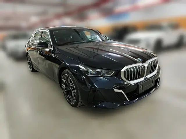 BMW 5 Series — Фото автомобиля 5