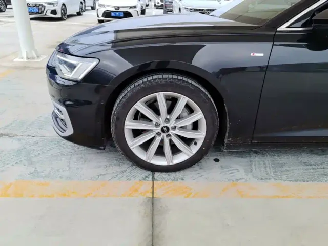 Audi A6L — Фото автомобиля 22