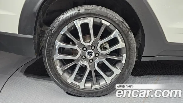 KGM Torres — Фото автомобиля 5