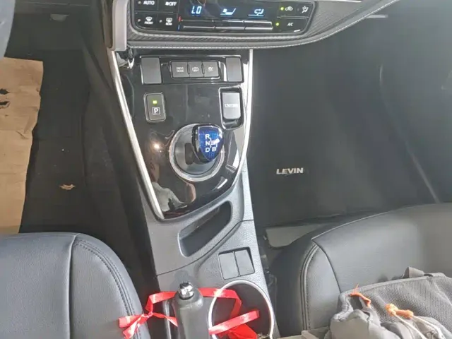 Toyota Levin Twin Engine E+ — Фото автомобиля 13