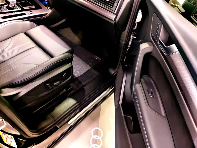 Audi Q5L — Фото автомобиля 12