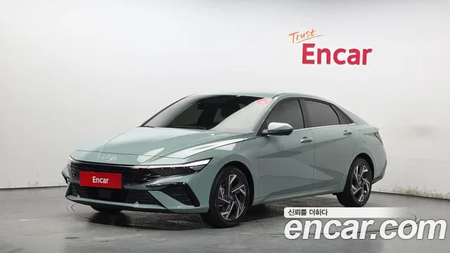 Фотография автомобиля — Hyundai Avante CN7