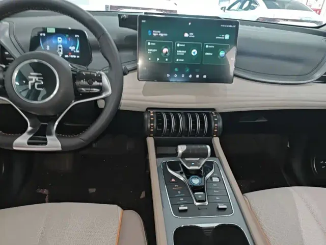 BYD Yuan PLUS — Фото автомобиля 9