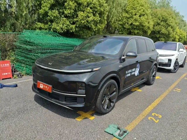 Фотография автомобиля — Li Auto L9