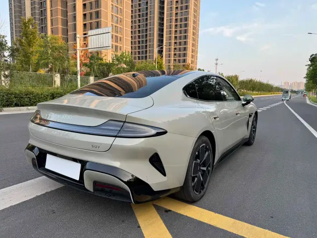 Xiaomi SU7 — Фото автомобиля 9