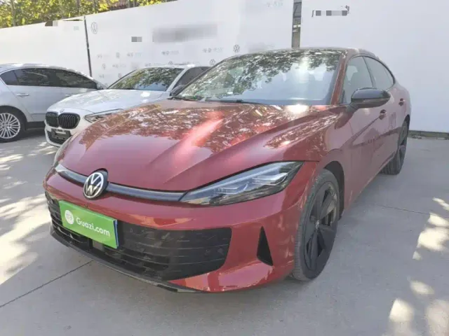 Фотография автомобиля — Volkswagen Lamando