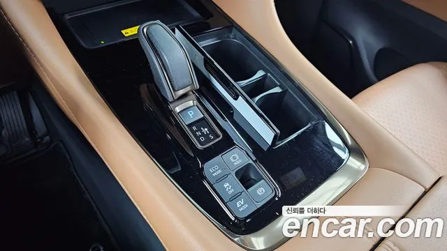 Toyota Alphard — Фото автомобиля 7