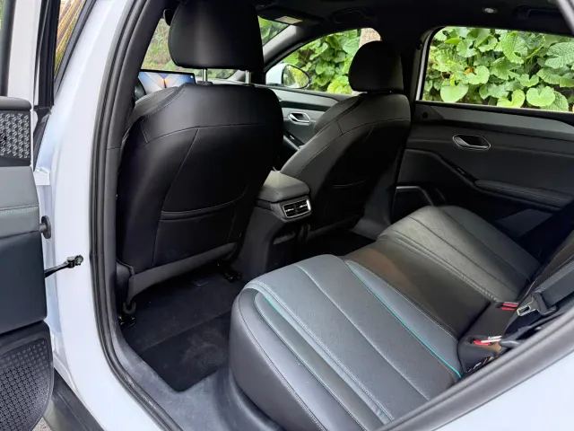 BYD Qin L — Фото автомобиля 18
