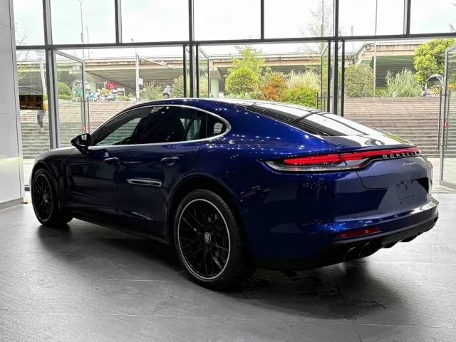 Porsche Panamera — Фото автомобиля 4