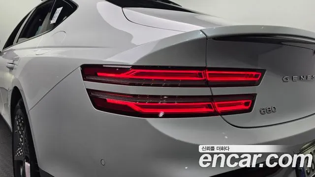 Genesis G80 Бензин 2.5 турбо AWD — Фото автомобиля 20