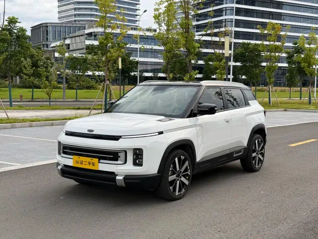 Geely ICON — Фото автомобиля 19