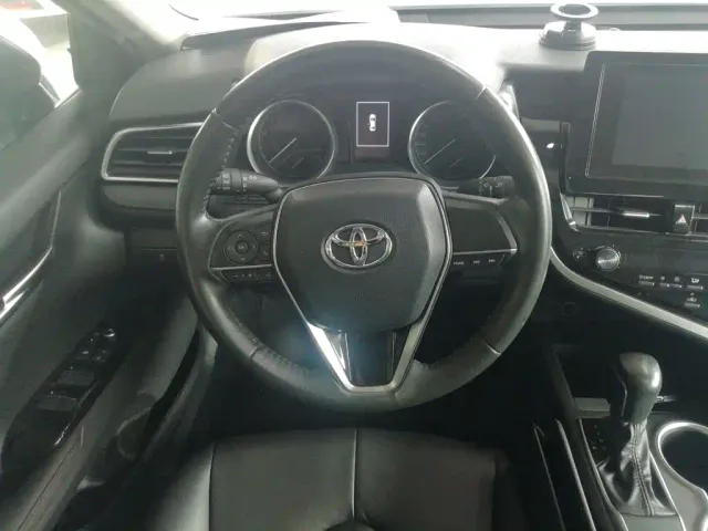 Toyota Camry — Фото автомобиля 6