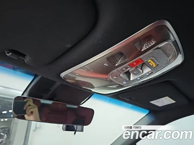 Genesis GV70 2.5T Бензин 2WD — Фото автомобиля 16
