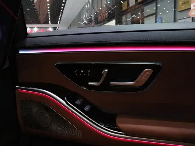 Mercedes-Benz S-Class — Фото автомобиля 10
