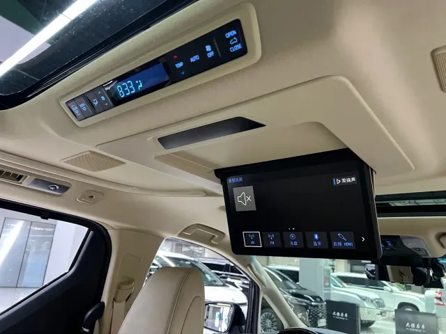 Toyota Vellfire — Фото автомобиля 15