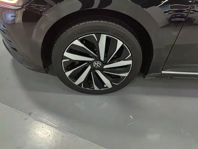 Volkswagen Passat — Фото автомобиля 22