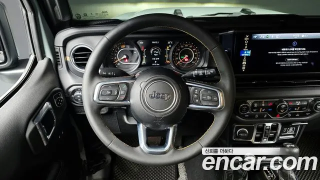 Jeep Wrangler JL — Фото автомобиля 15