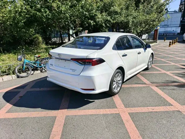 Toyota Corolla — Фото автомобиля 13