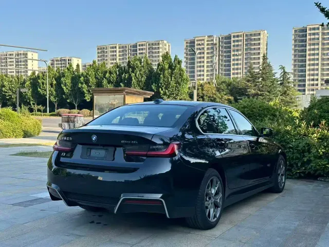BMW i3 — Фото автомобиля 9