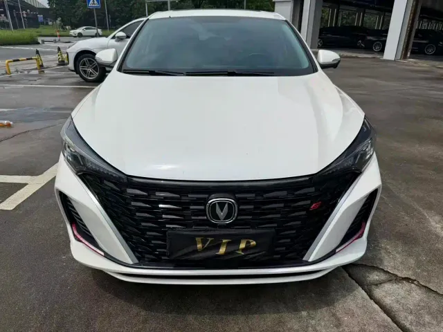 Changan Eado — Фото автомобиля 2