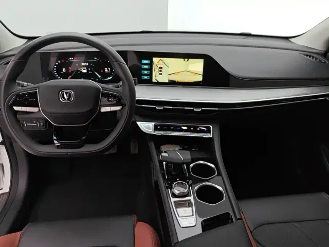 Changan Eado — Фото автомобиля 12