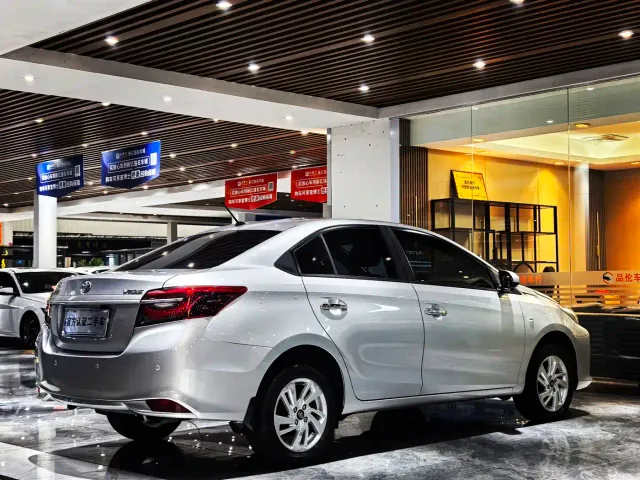 Toyota Vios — Фото автомобиля 15